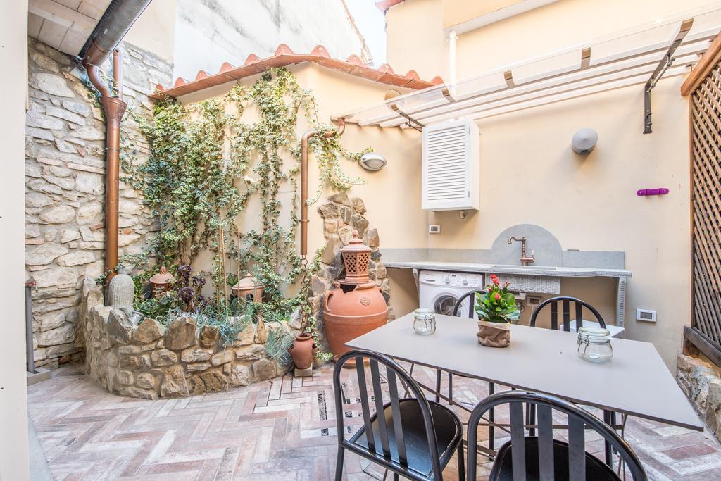 Giglio Apartments By Mmega Florence Exterior photo